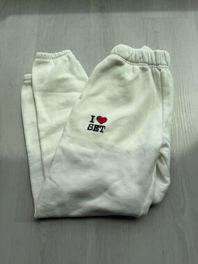 SET Active Off White Sweatpant Jogger with Red Heart Logo